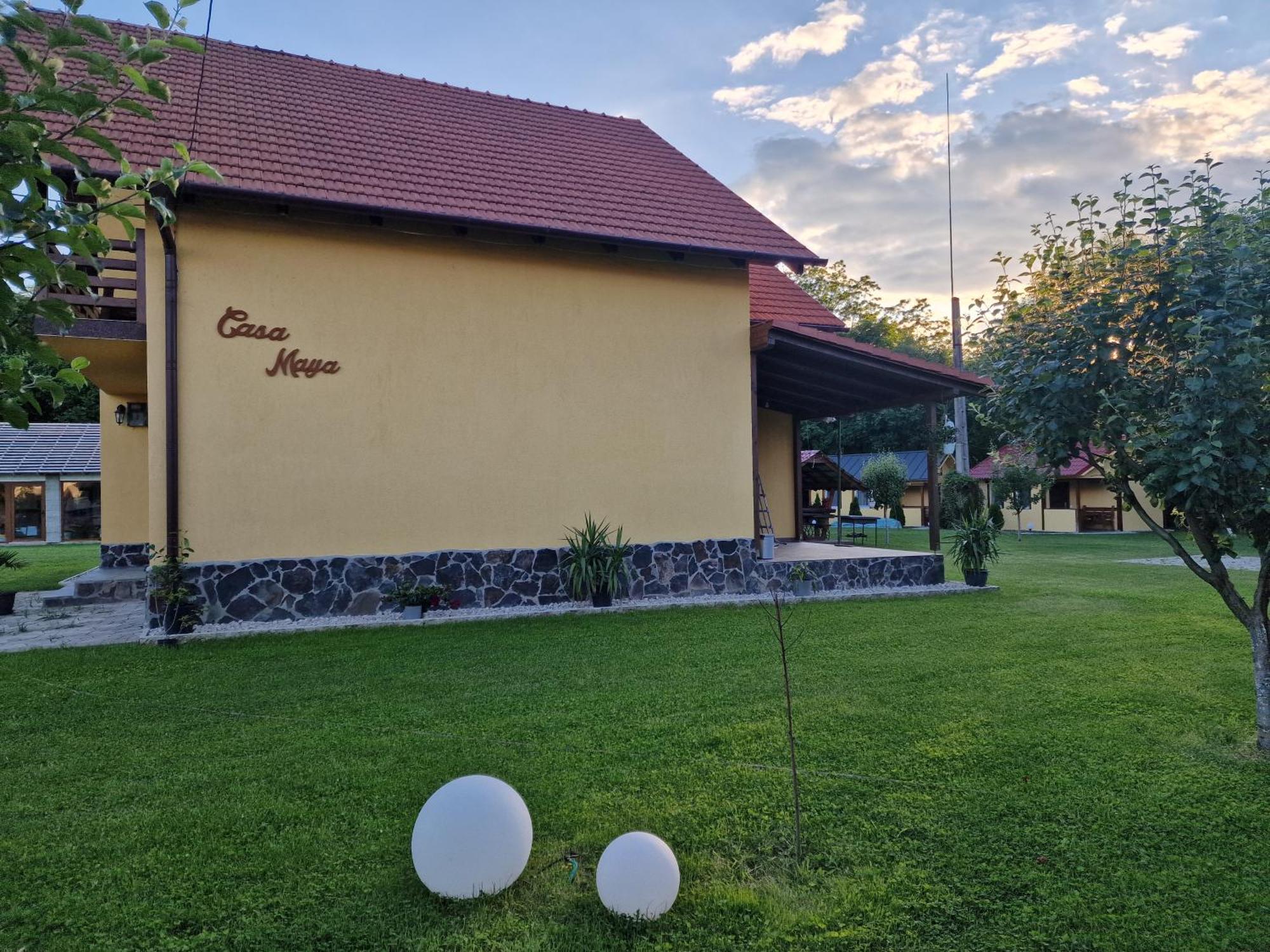 Casa Maya Săsciori Extérieur photo